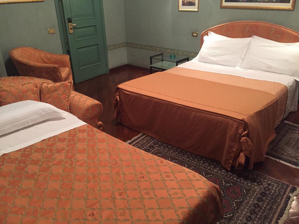 Hotel Villa Giulia Tortona Rum bild